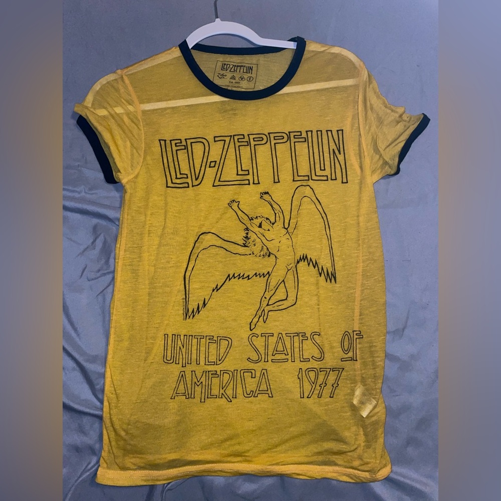 Led Zeppelin tee shirt